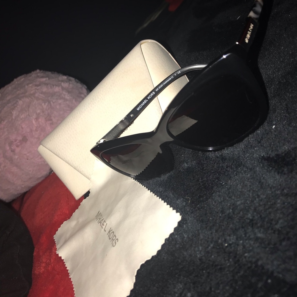 Michael Kors, cat eye sun glasses